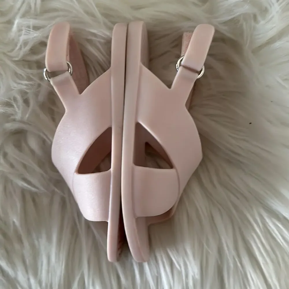 Old Navy | Pink Cross Strap Velcro Buckle Size 5